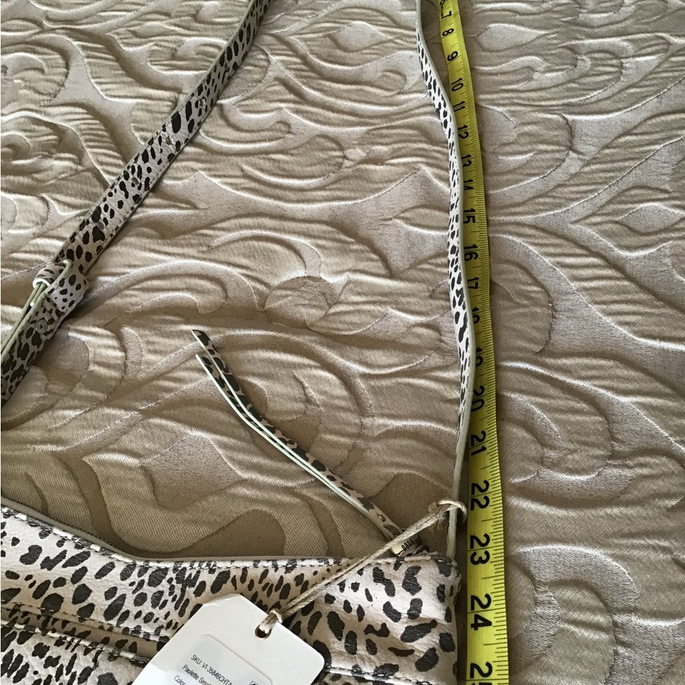 Stylish Leopard Print Boutique Crossbody Bag - Picture 6 of 13